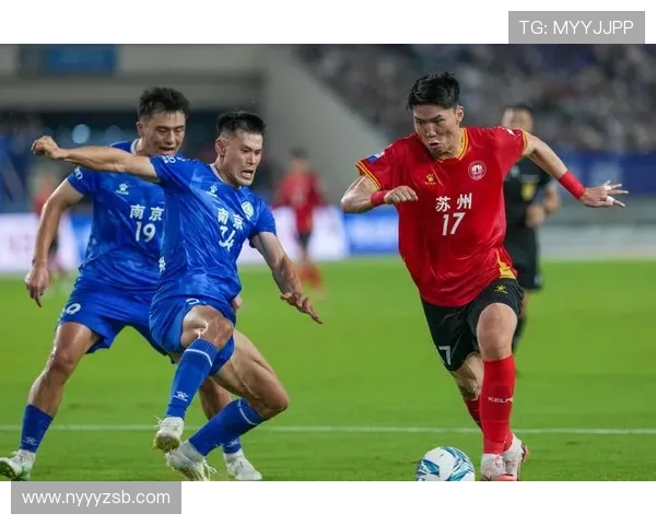 南京足球队技术争议引发热议球迷与专家各执己见探讨战术选择 南京足球队技术争议引发热议球迷与专家各执己见探讨战术选择