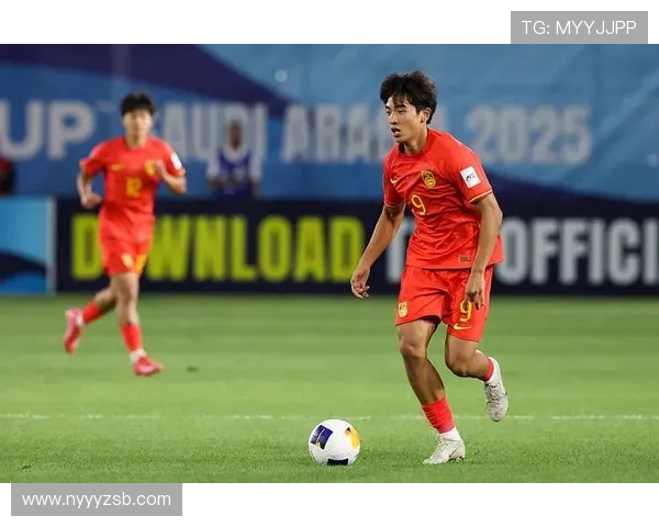 国足新星闪耀国际赛场助球队逆转强敌点燃全国球迷激情