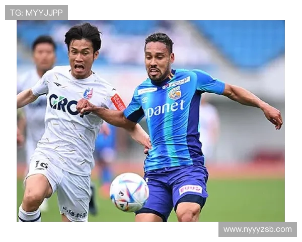 冈山绿雉与绿岛漩涡的精彩对决揭示足球战术与团队协作的魅力